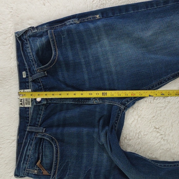ARIAT RELAXED BOOT CUT JEANS. - Picture 13 of 17